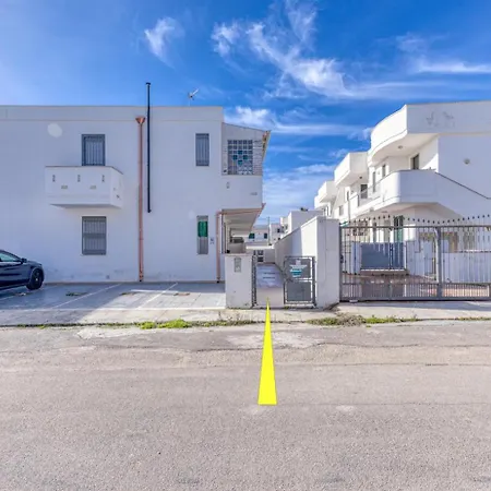 Apartment Climatizzato Con Patio Esterno Privato A 150 M Dal Mare *