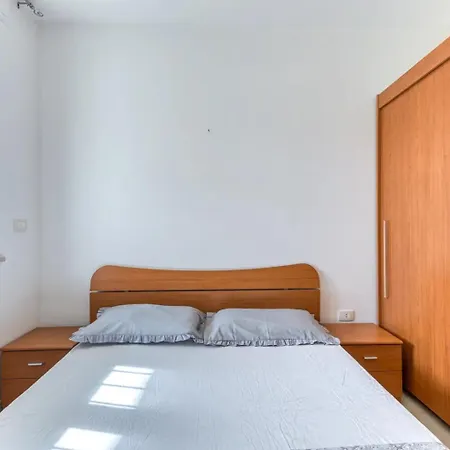 Climatizzato Con Patio Esterno Privato A 150 M Dal Mare *