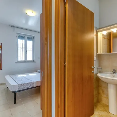 Climatizzato Con Patio Esterno Privato A 150 M Dal Mare *