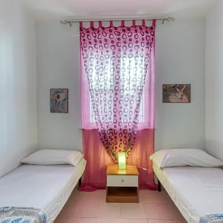 Climatizzato Con Patio Esterno Privato A 150 M Dal Mare Apartment