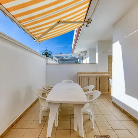 Climatizzato Con Patio Esterno Privato A 150 M Dal Mare Apartment *
