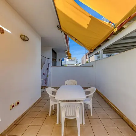 Apartment Climatizzato Con Patio Esterno Privato A 150 M Dal Mare